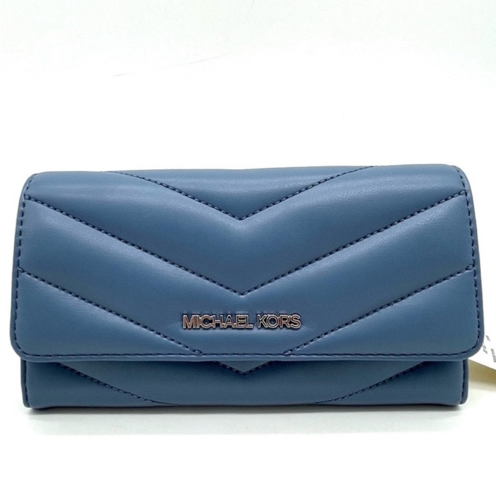 Michael Kors Large Trifold Wallet Blue
Lagoon - Picture 2 of 9